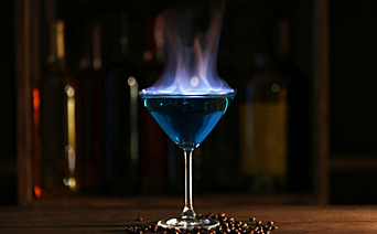 Romancing the Cocktail: Just the Classics for Valentine’s Day